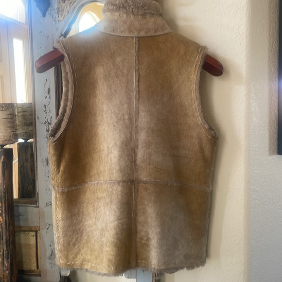 Sundance genuine leather/shearling vest. SIZE Small - Picture 6 of 7